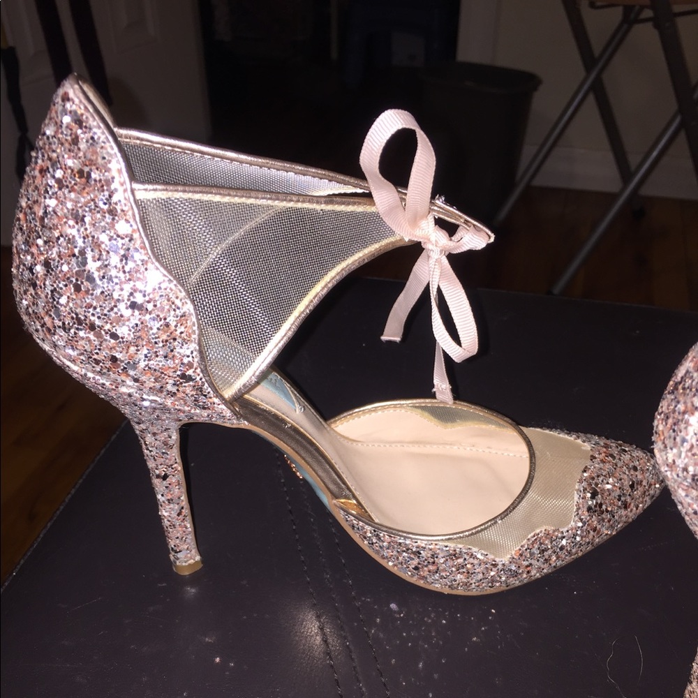 Blue by Betsy Johnson Champagne Glitter Heals